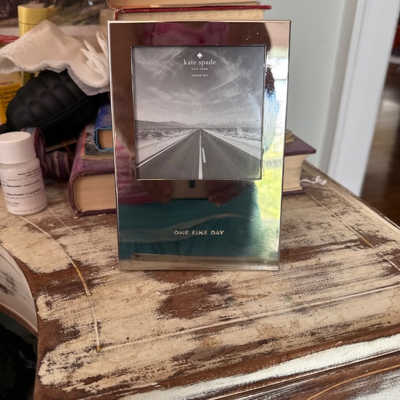 Kate Spade‎ One Fine Day photo frame. NWT - Picture 2 of 3